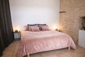 Après décoration et aménagements chambre, Commes, Normandie, L'Art d'Hestia conciergerie